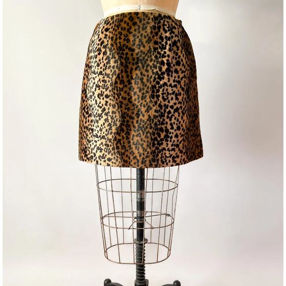 Vintage 90's Hugo Buscati Leopard Print Faux Fur Mini Skirt Sz 2 - Picture 10 of 12